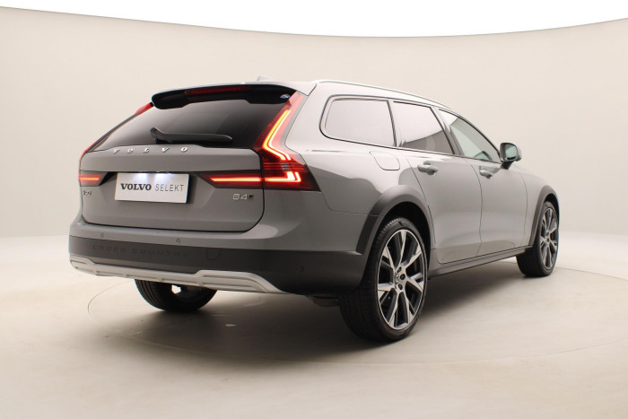 Volvo V90 CC B4 AWD ULTIMATE CZ 1.maj 2.0 CC CC
