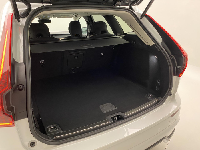 Volvo XC60 B5 AWD AUT DARK PLUS