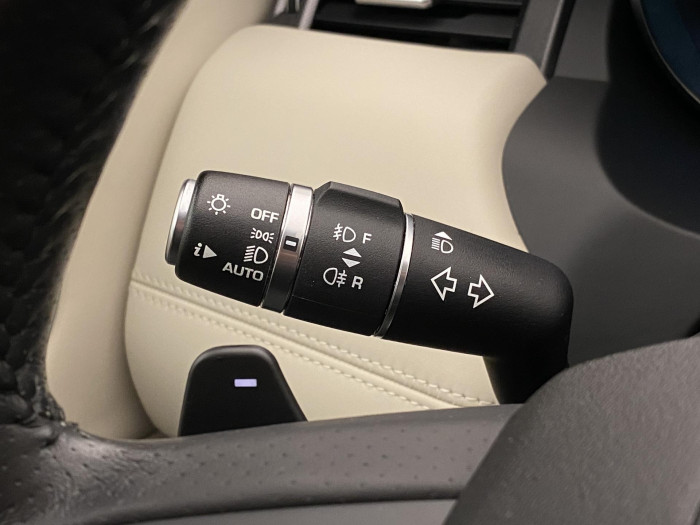 Land Rover Range Rover Evoque 2.0 Si4 HSE AWD REZERVACE