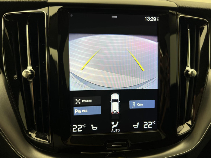 Volvo XC60 D3 MOMENTUM 1.maj. 2.0 d Momentum