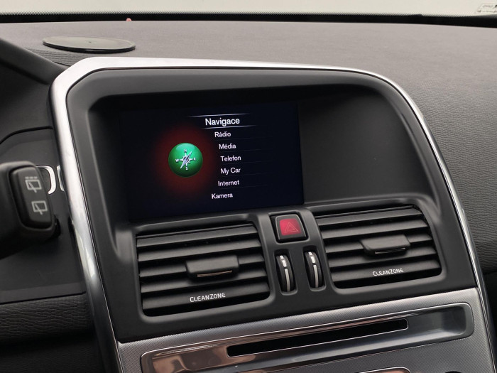 Volvo XC60 D4 AWD MOMENTUM AUT 2.4 d Momentum