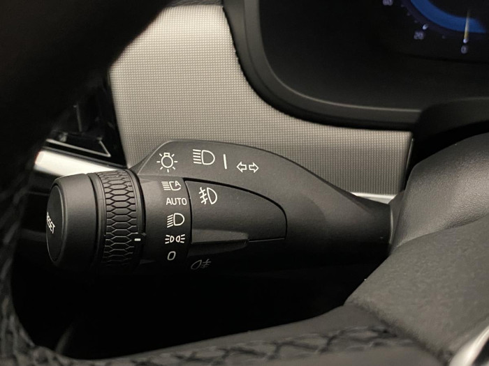 Volvo V90 CC B4 AWD PLUS AUT REZERVACE 2.0 CC CC Plus