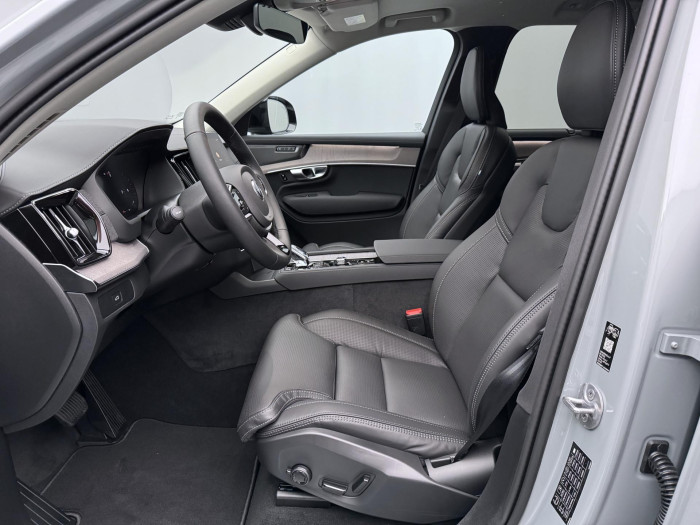 Volvo XC90 B5 AWD AUT DARK PLUS 7míst