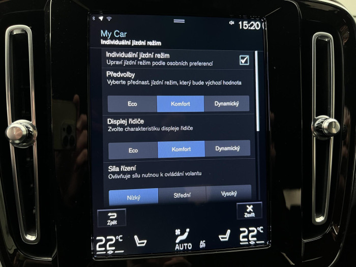 Volvo XC40 D4 AWD R-DESIGN AUT CZ 2.0 d