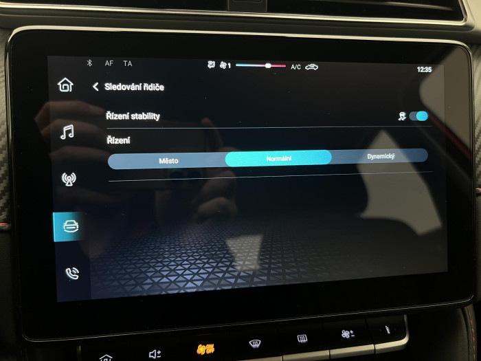 MG ZS 1.5 ESSENTIAL PLUS CZ 1.maj.