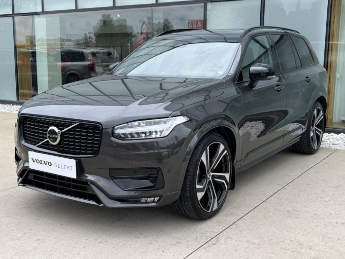 Volvo XC90 B5 AWD DARK ULT. 7MÍSTNÁ Aut