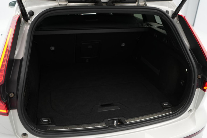Volvo V60 D3 MOMENTUM PRO AUT REZERVACE 2.0 d Momentum