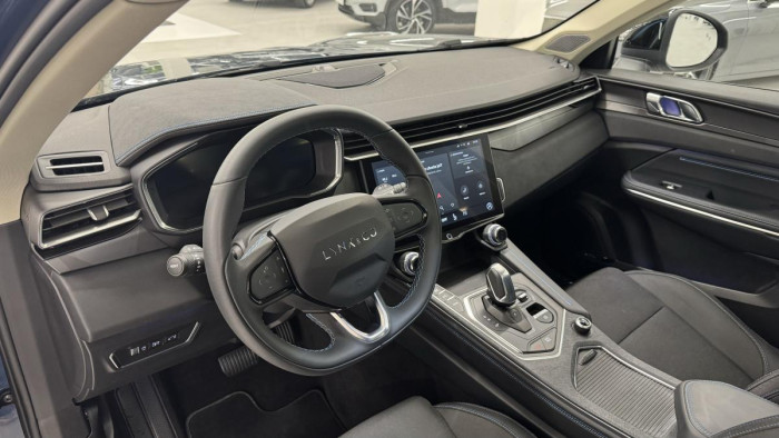 Lynk & Co 01 PHEV DCT AUT 1.maj. REZERVACE