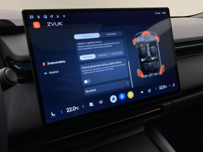 Lynk & Co 08 MORE PHEV