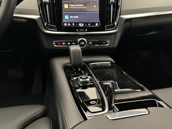 Volvo S90 T8 AWD RECHARGE AUT 1.maj.