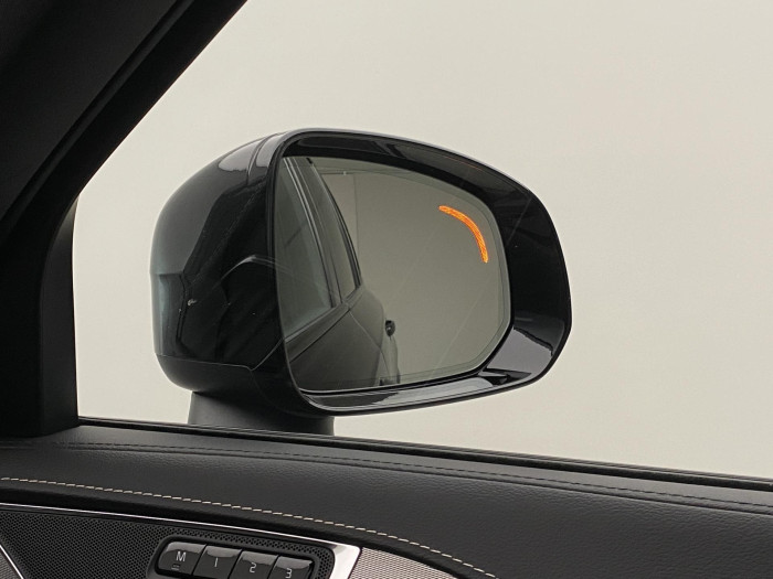 Volvo XC90 T6 AWD R-DESIGN REZERVACE