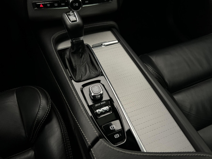 Volvo XC90 D5 AWD INSCRIPTION AUT 2.0 d