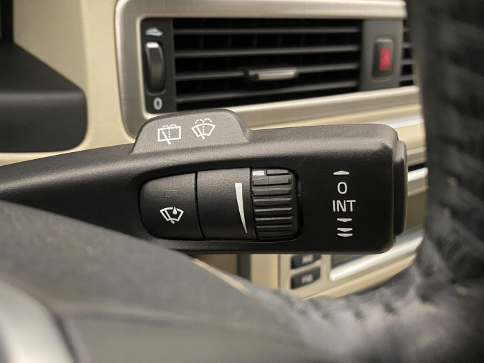 Volvo XC70 D5 AWD SUMMUM AUT CZ 2.4 d Summum