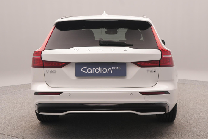 Volvo V60 T6 AWD Plug-in DARK ULTRA