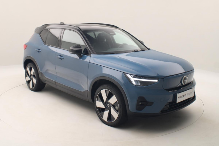 Volvo C40 AWD ULTIMATE Twin REZERVACE