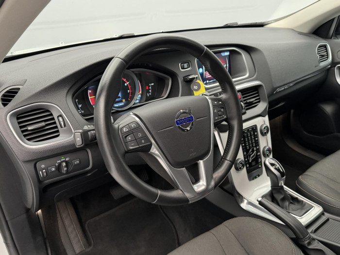 Volvo V40 CC T4 AWD MOMENTUM AUT 2.0 CC CC Momentum