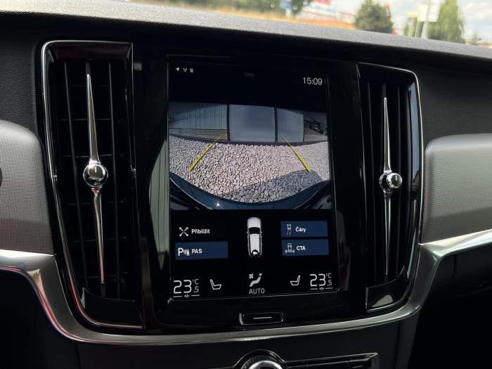 Volvo V90 B4 AWD MOMENTUM Aut REZERVACE 2.0 Momentum