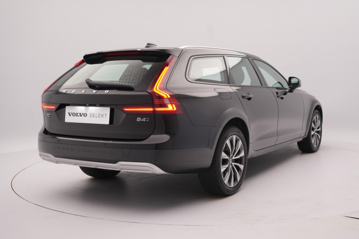 Volvo V90 CC B4 AWD PLUS CZ 1.maj