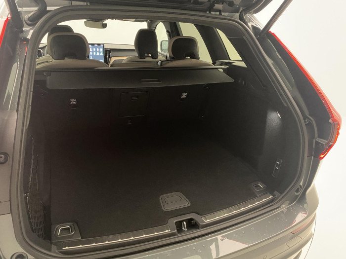 Volvo XC60 B5 AWD AUT DARK PLUS