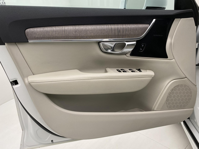 Volvo V90 B4 AWD CORE AUT CZ