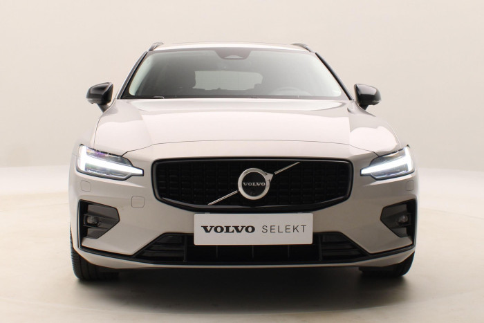 Volvo V60 B4 PLUS DARK AUT 1.maj