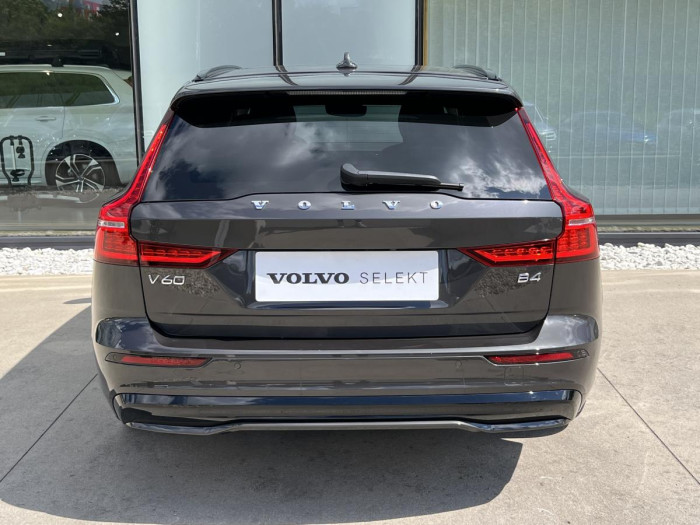 Volvo V60 B4 DARK ULTIMATE Aut 1.maj.