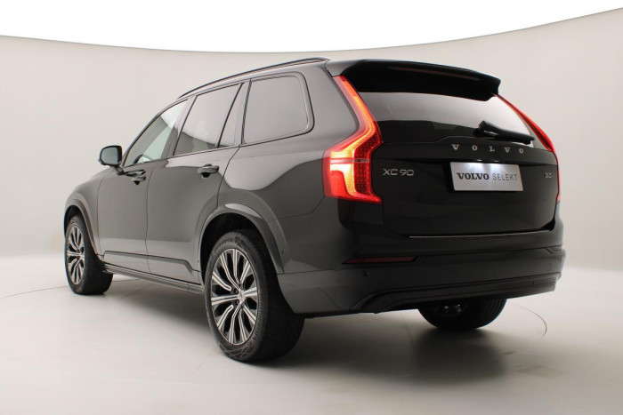 Volvo XC90 B5 AWD R-DESIGN AUT REZERVACE