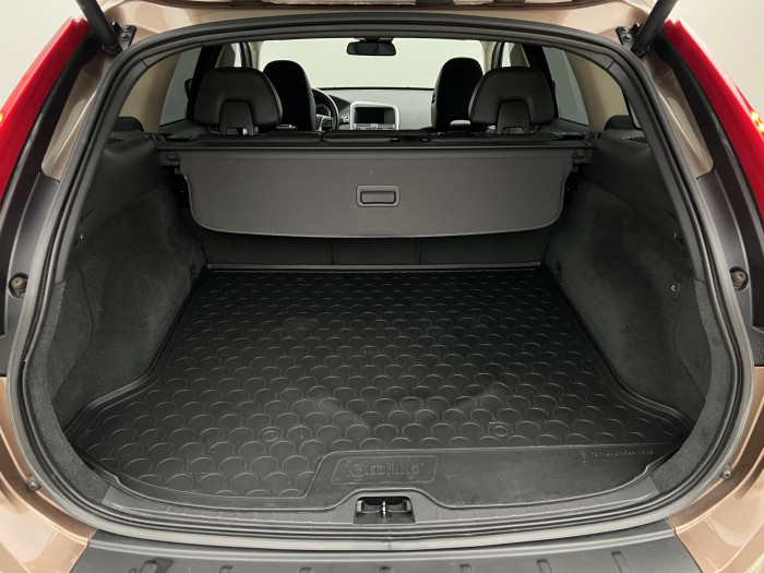 Volvo XC60 D4 AWD SUMMUM AUT 2.4 d Summum