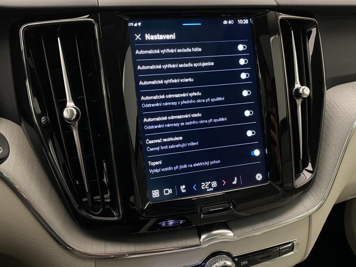 Volvo XC60 T6 AWD PLUG-IN DARK PLUS AUT