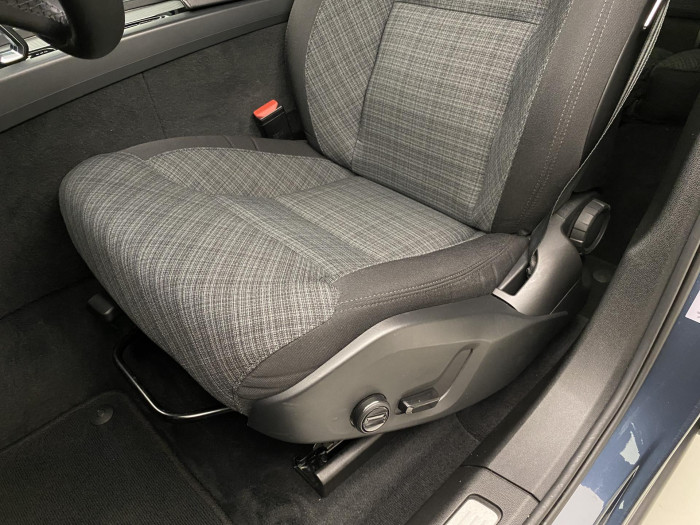 Volvo XC60 B4 AWD CORE AUT CZ