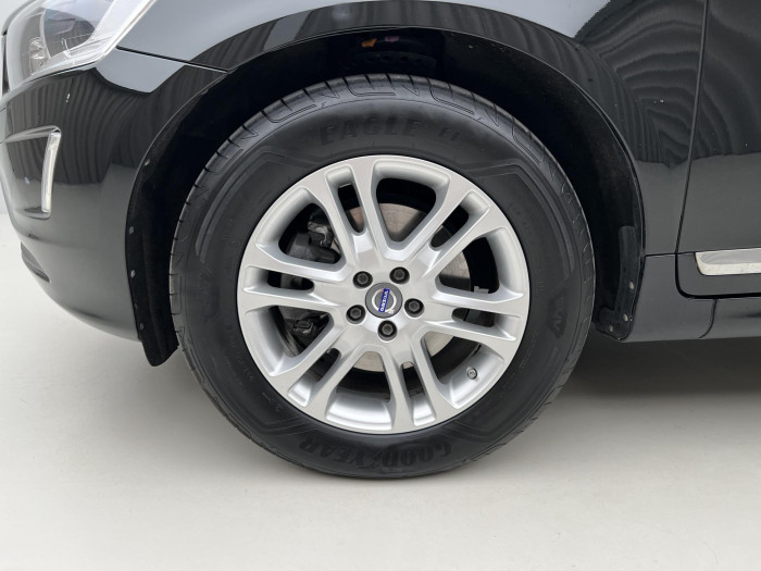 Volvo XC60 D5 AWD SUMMUM AUT CZ 2.4 d Summum