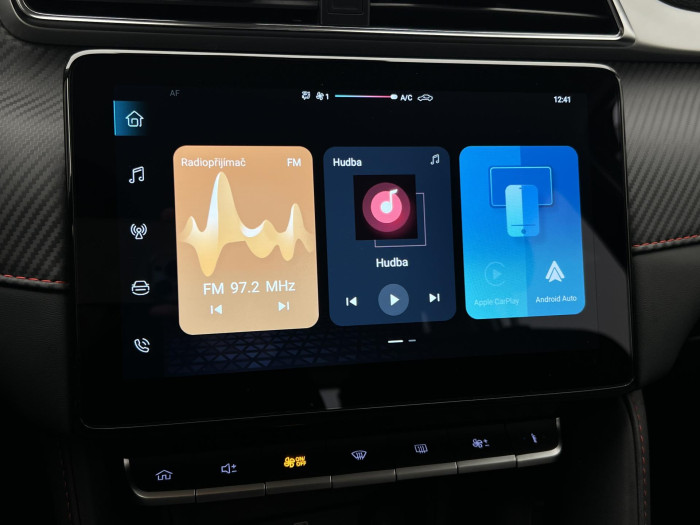 MG ZS 1.5 ESSENTIAL PLUS CZ 1.maj.