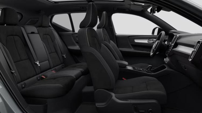 Volvo XC40 B4 DARK ULTRA AUT