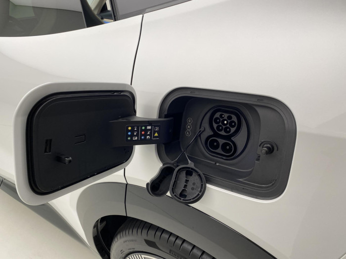 Lynk & Co 08 MORE PHEV