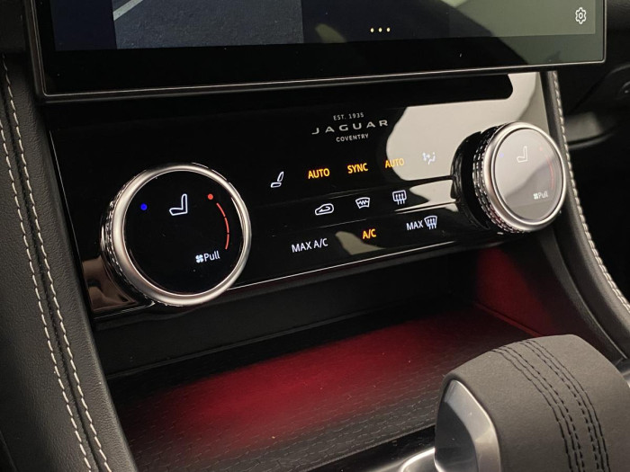 Jaguar F-Pace D200 R-DYNAMIC SE AWD AUT 2.0 d Dynamic SE