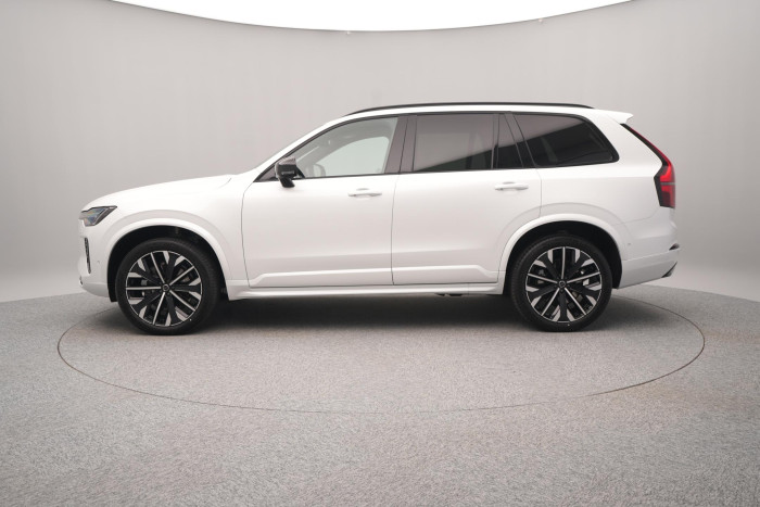 Volvo XC90 B5 AWD AUT DARK ULTRA 7 míst
