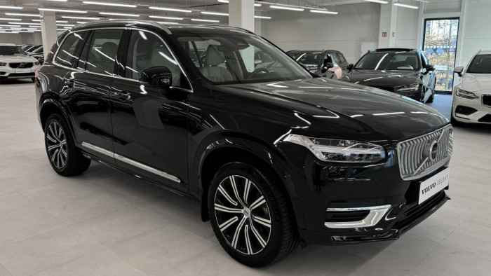Volvo XC90 B5 AWD ULTIMATE AUT REZERVACE