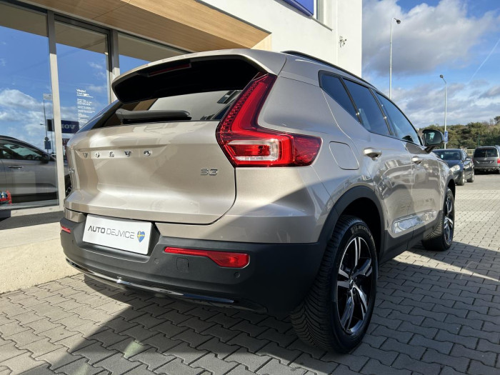 Volvo XC40 B3 AUT DARK PLUS 2.0 Plus