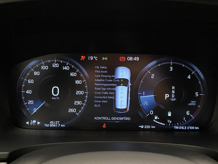 Volvo V90 B4 MOMENTUM AUT REZERVECE 2.0 Momentum