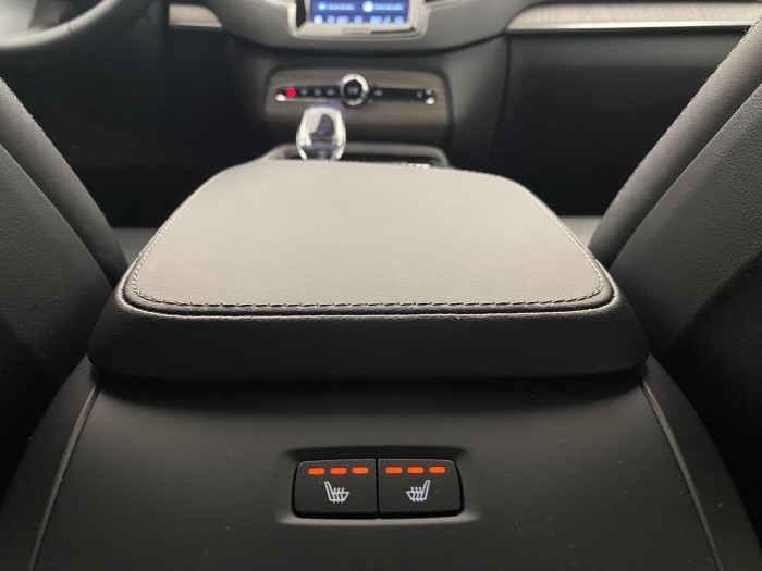 Volvo XC90 B5 AWD DARK PLUS AUT CZ