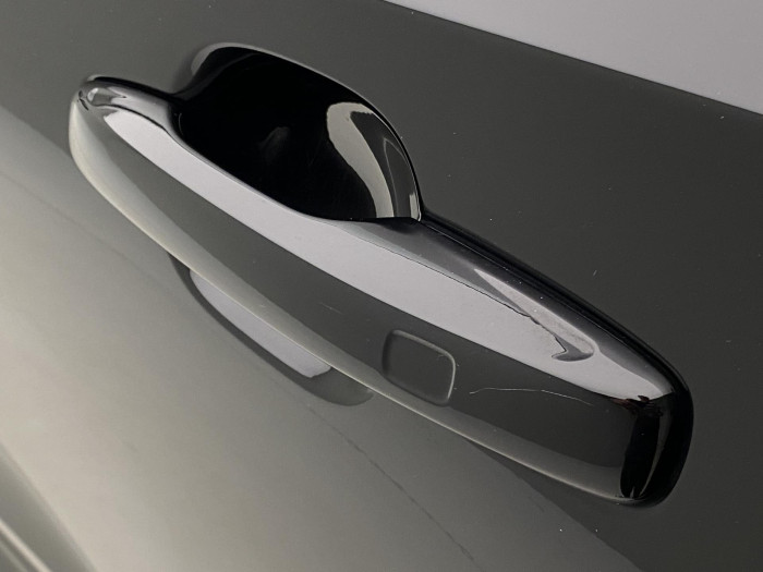 Volvo XC60 B5 AWD R-DESIGN AUT