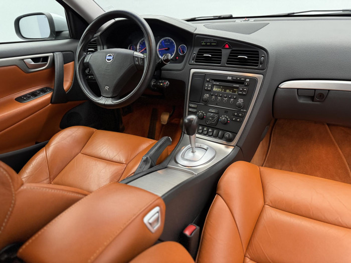 Volvo S60 AWD R-DESIGN CZ 1.maj