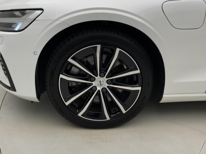 Volvo V60 T8 AWD RECHARGE DARK PLUS CZ