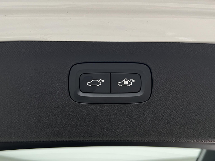 Volvo XC90 B5 AWD PLUS BRIGHT 7MÍST AUT