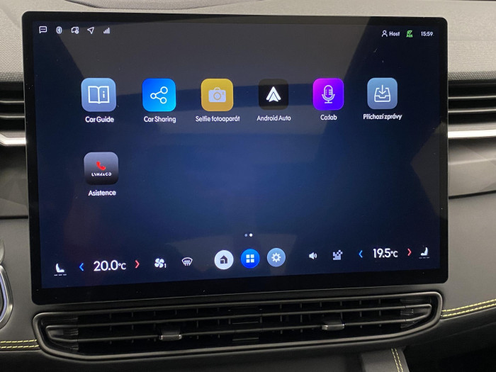 Lynk & Co 01 01 MORE PHEV