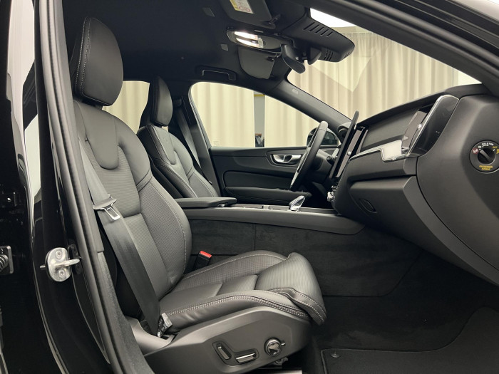 Volvo XC60 T8 AWD AUT RECHARGE BLACK PLUS