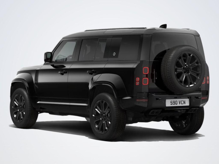 Land Rover Defender OCTA BLACK P635