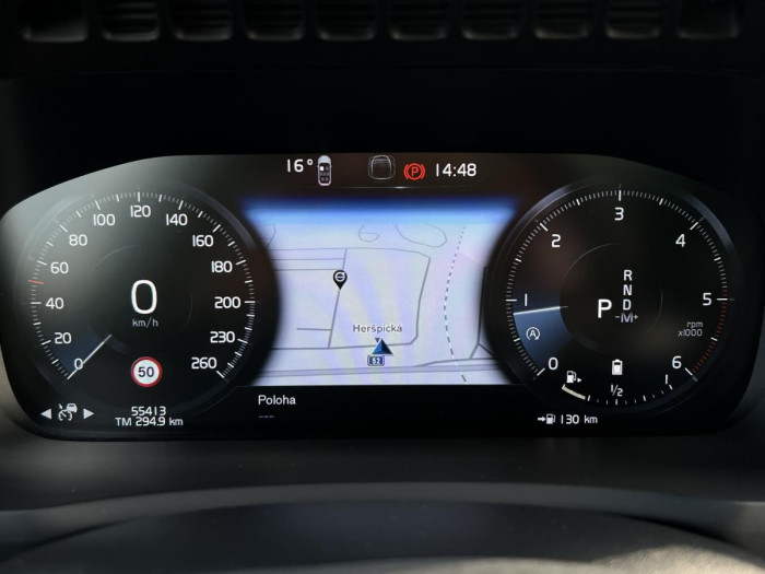 Volvo XC90 B5 AWD R-DESIGN 7 MÍSTNÁ Aut