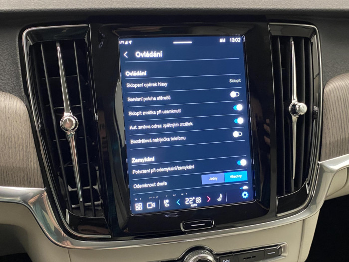 Volvo V90 B4 AWD CORE AUT CZ