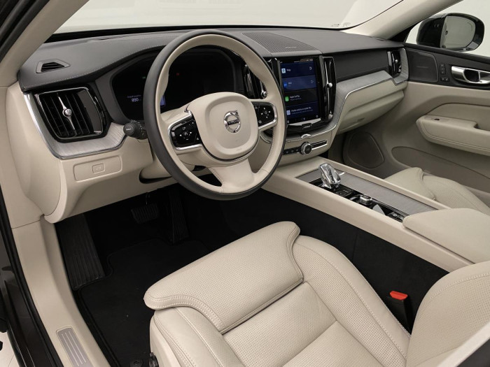 Volvo XC60 B4 AWD AUT DARK ULTIMATE